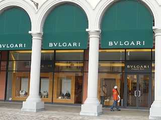Bulgari Taschen shop italien