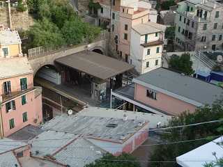 Vernazza station