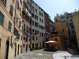 Foto: Genua Piazza Campo Pisano, © Stefan Radner Genua Sehenswürdigkeiten Centro Storico