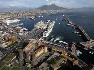 Naples parking