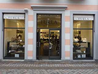 furla bags shop italien