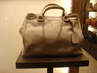Prada bags Outlet Italy