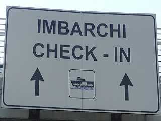 Foto: Genoa Terminal Traghetti Check-In, © Stefan Radner Genoa Terminal Traghetti